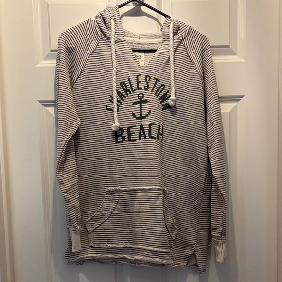 EUC Striped Charleston Beach Hoodie M - Picture 1 of 3